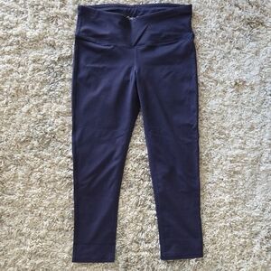 High-Waist Navy Crop Leggings